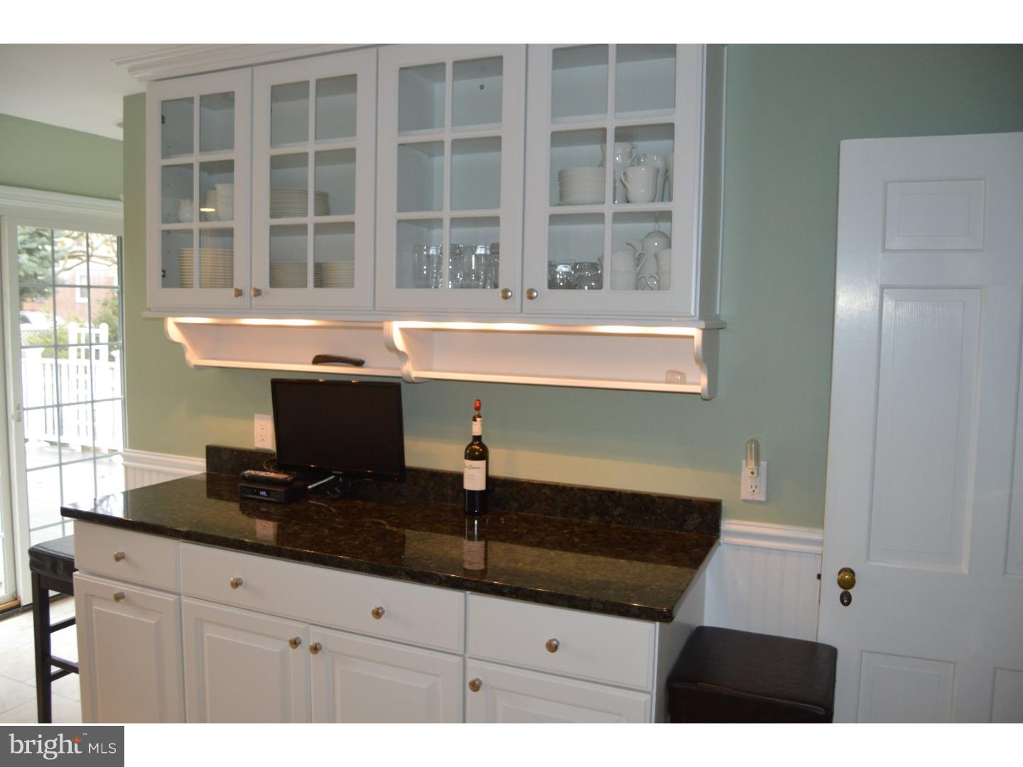 151 Scenic Road Springfield, PA 19064 - Photo 14 of 24 Kitchen