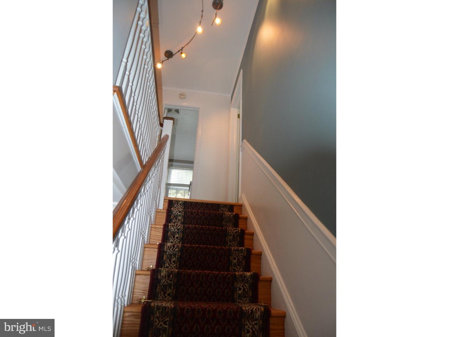 151 Scenic Road Springfield, PA 19064 - Photo 3 of 24