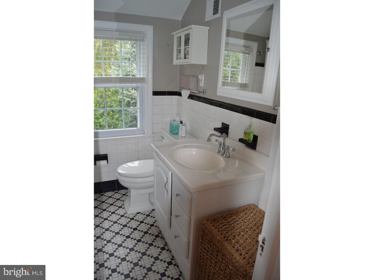 151 Scenic Road Springfield, PA 19064 - Photo 4 of 24 Bathroom