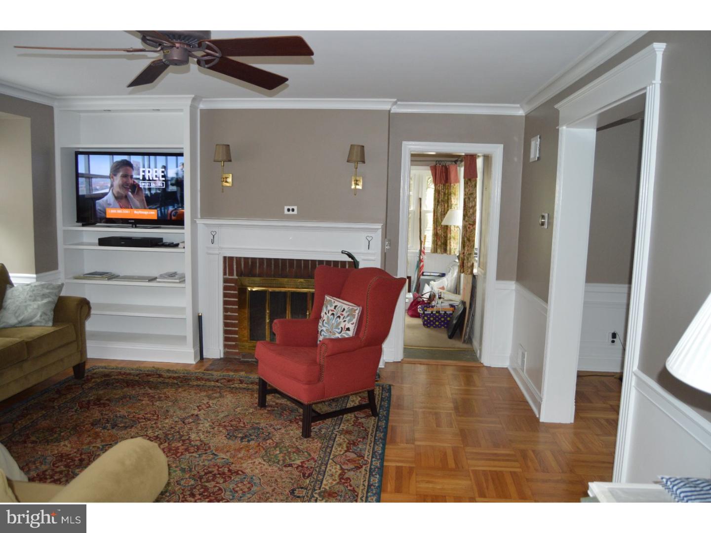 151 Scenic Road Springfield, PA 19064 - Photo 10 of 24 Living Room