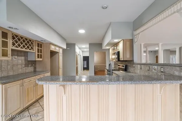 $624,900 | 267 Scenic Drive, Blakeslee, PA 18610