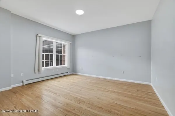 $624,900 | 267 Scenic Drive, Blakeslee, PA 18610