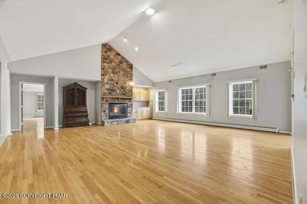 $624,900 | 267 Scenic Drive, Blakeslee, PA 18610