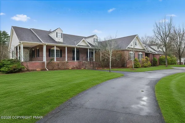 $624,900 | 267 Scenic Drive, Blakeslee, PA 18610