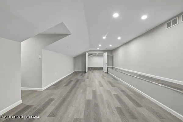 $624,900 | 267 Scenic Drive, Blakeslee, PA 18610