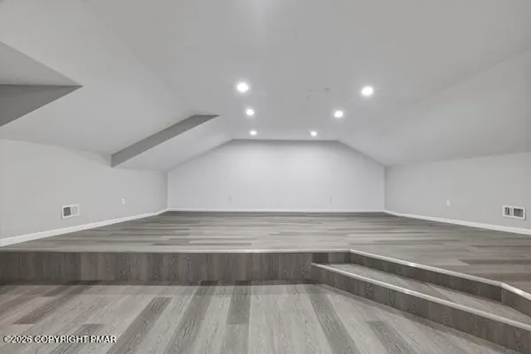 $624,900 | 267 Scenic Drive, Blakeslee, PA 18610