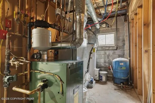 $624,900 | 267 Scenic Drive, Blakeslee, PA 18610