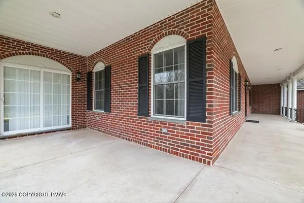 $624,900 | 267 Scenic Drive, Blakeslee, PA 18610