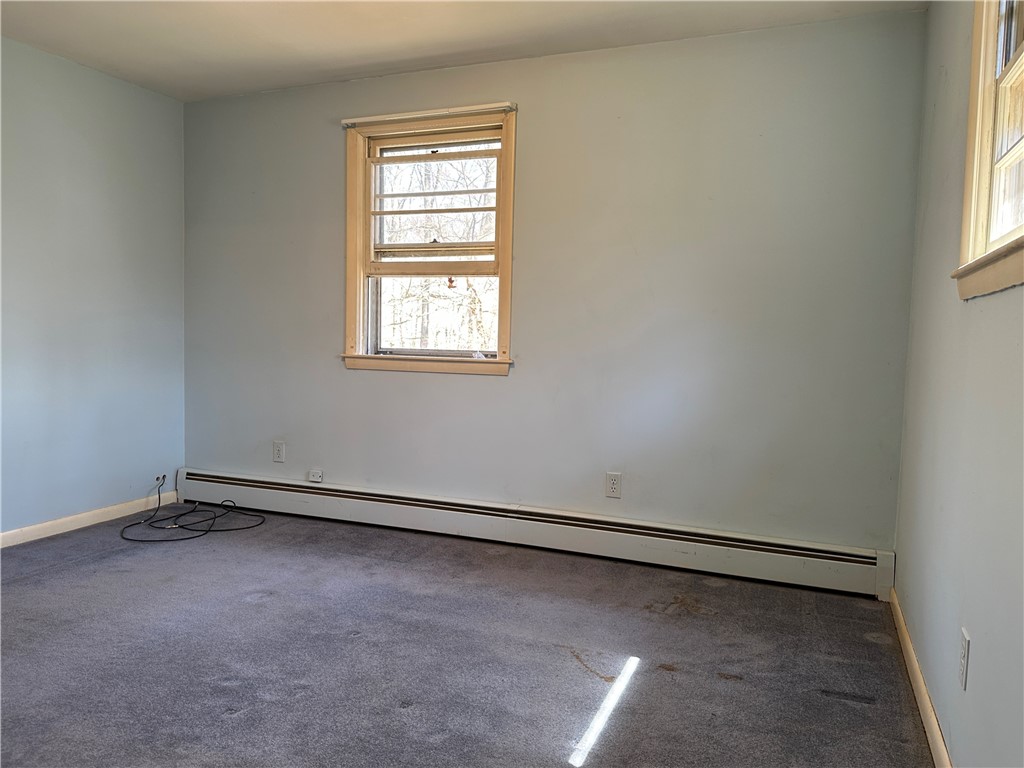1695 Harkney Hill Road Coventry, RI 02816 - Photo 11 of 31 Bed1A