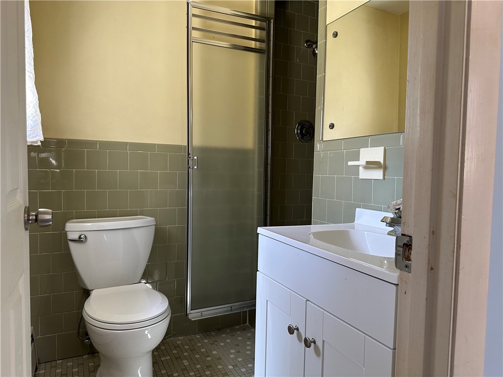 1695 Harkney Hill Road Coventry, RI 02816 - Photo 12 of 31 Full Bath2