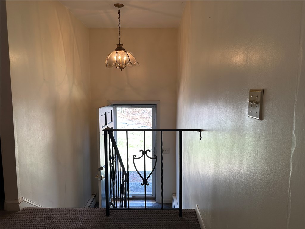 1695 Harkney Hill Road Coventry, RI 02816 - Photo 15 of 31 Stairs