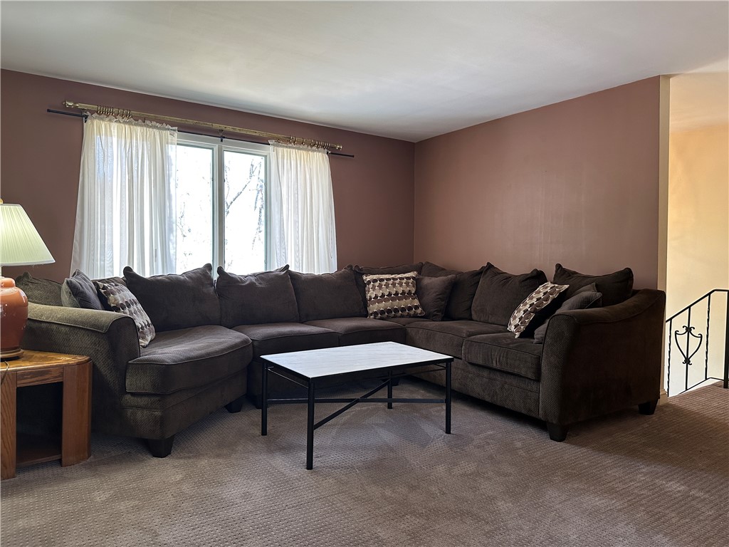 1695 Harkney Hill Road Coventry, RI 02816 - Photo 4 of 31 Living Room