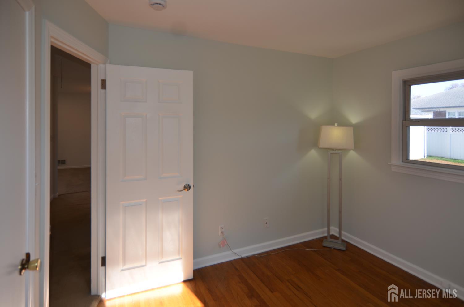 55 Bridge Street Sewaren, NJ 07077 - Photo 9 of 28