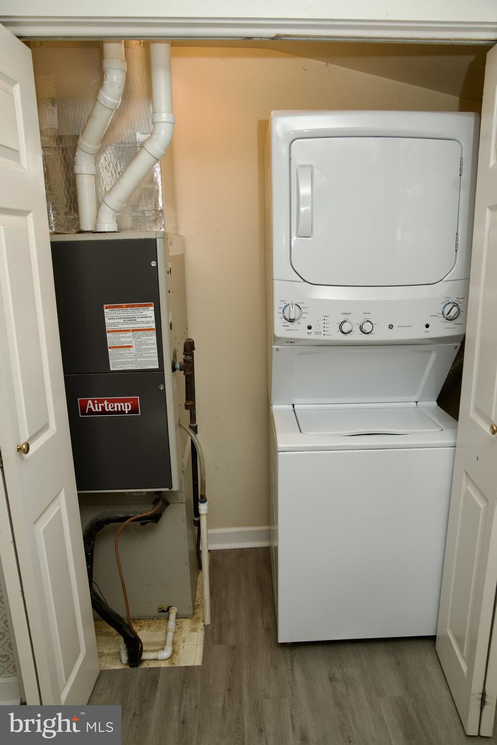 31867 Shavox Road Salisbury, MD 21804 - Photo 9 of 64 a utility room with dryer and washer