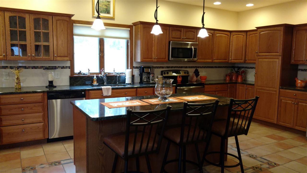 311 Fox Hill Road Bennington, VT 05201 - Photo 12 of 30