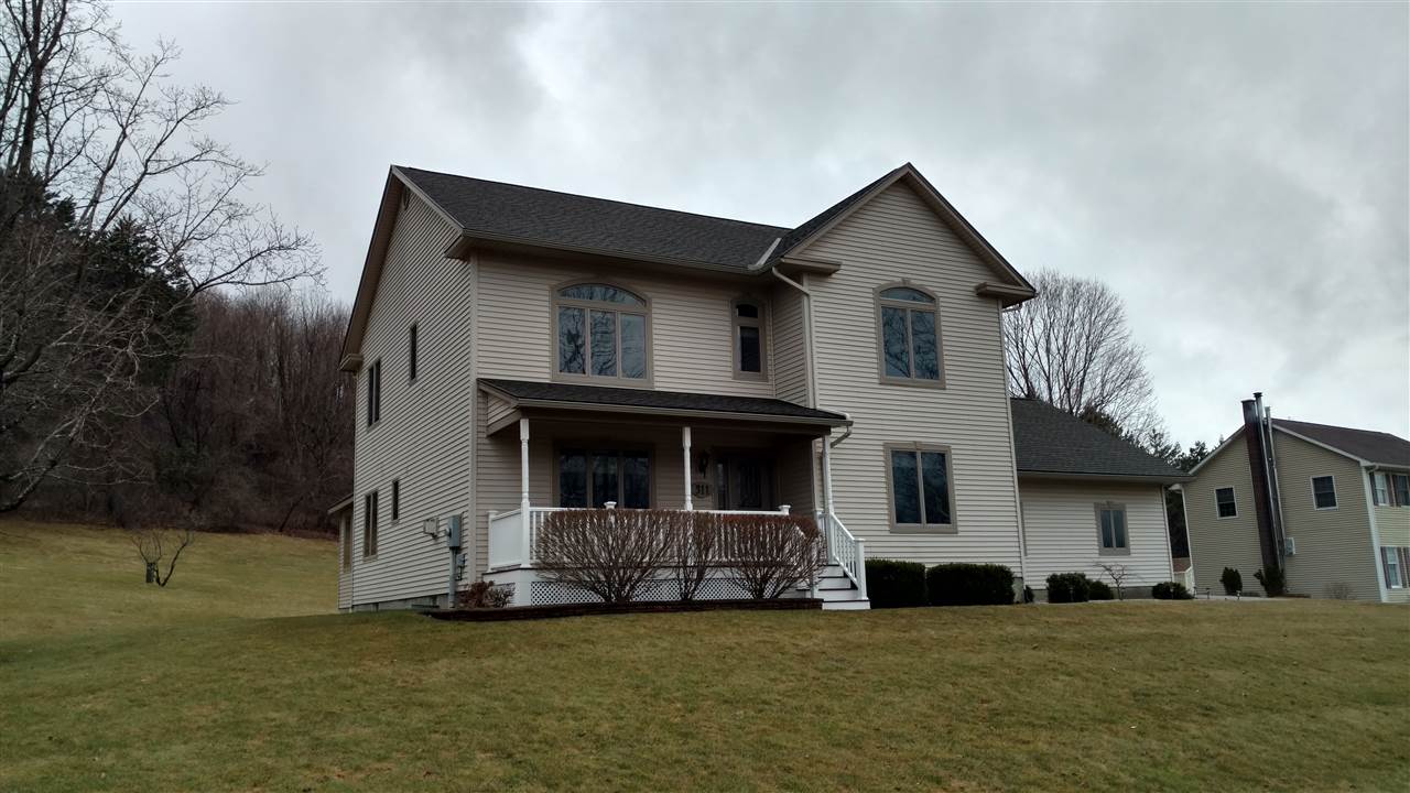 311 Fox Hill Road Bennington, VT 05201 - Photo 3 of 30