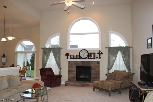 This certainly is what you call a "great" room, isn't it? What a wonderful space, with tall ceilings that give this large room an even bigger spacious feel. You have a feeling of welcome as soon as you come in.