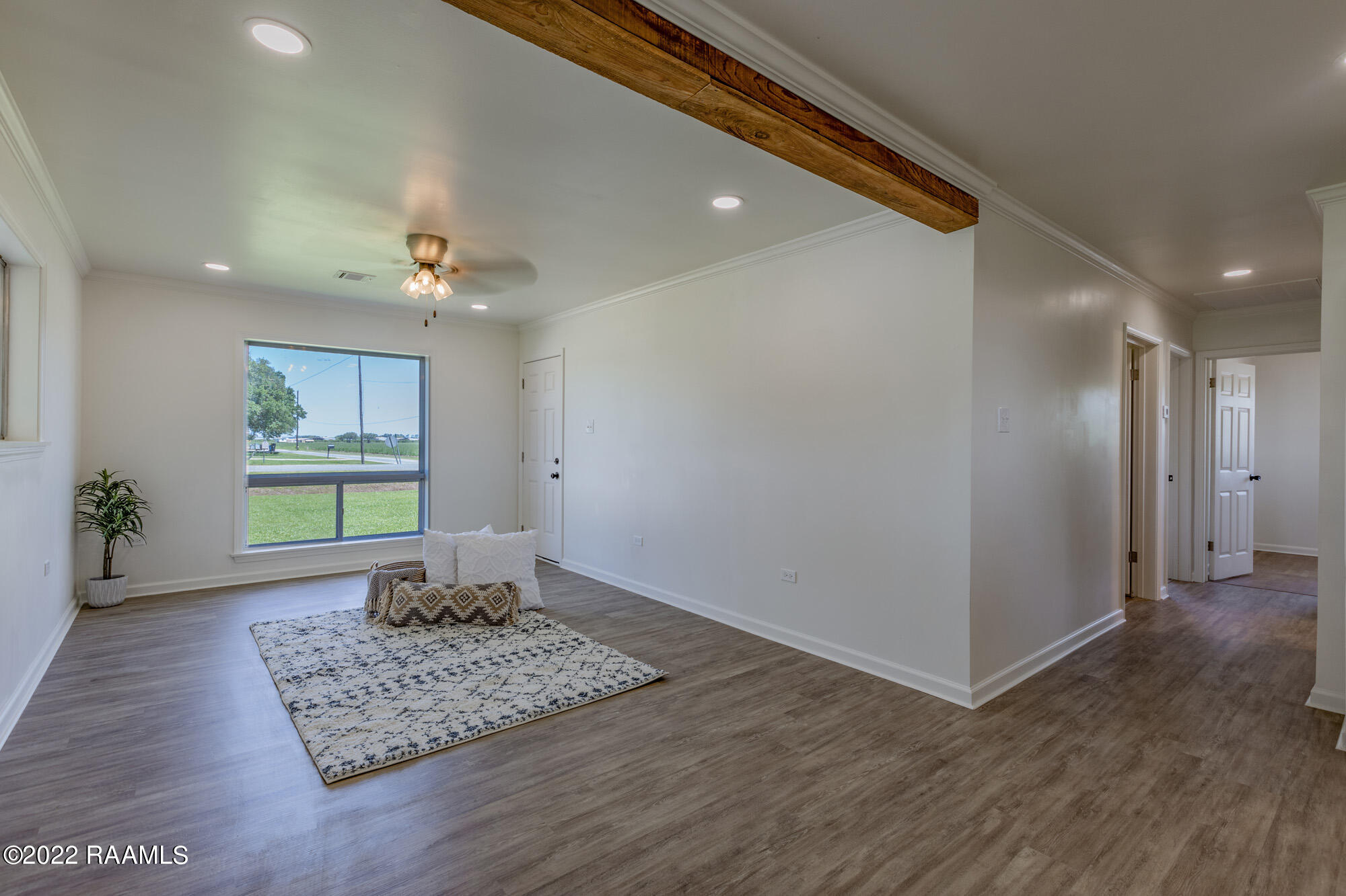 2515 Captain Cade Road Broussard, LA 70518 - Photo 3 of 18 Living Room