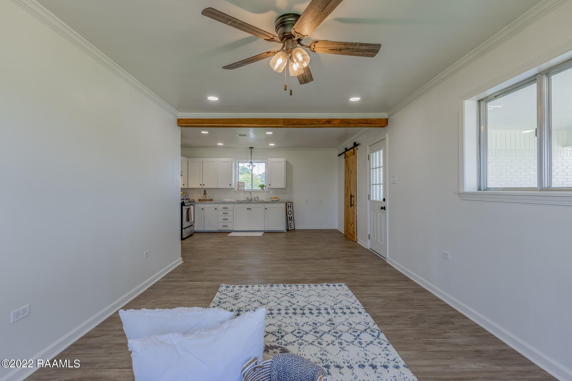 2515 Captain Cade Road Broussard, LA 70518 - Photo 4 of 18 Living Room