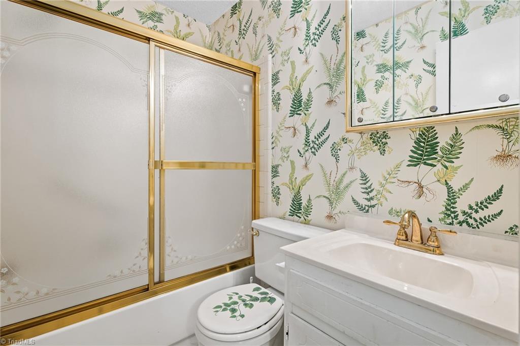 5747 Bramblegate Road, Unit A Greensboro, NC 27409 - Photo 12 of 19 Primary bath