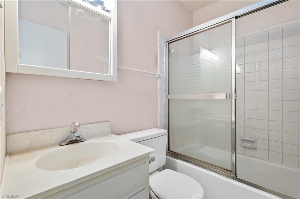 5747 Bramblegate Road, Unit A Greensboro, NC 27409 - Photo 15 of 19 Gallery Image 15