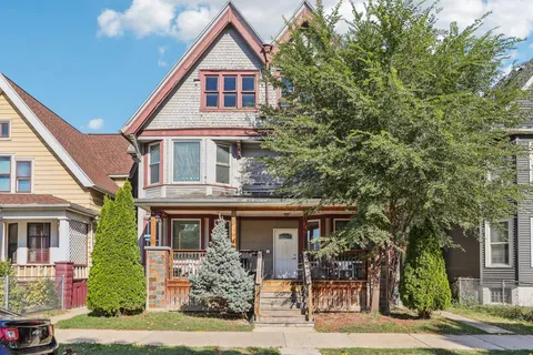 $400,000 | 1022 West Madison Street, Unit 1024, Milwaukee, WI 53204