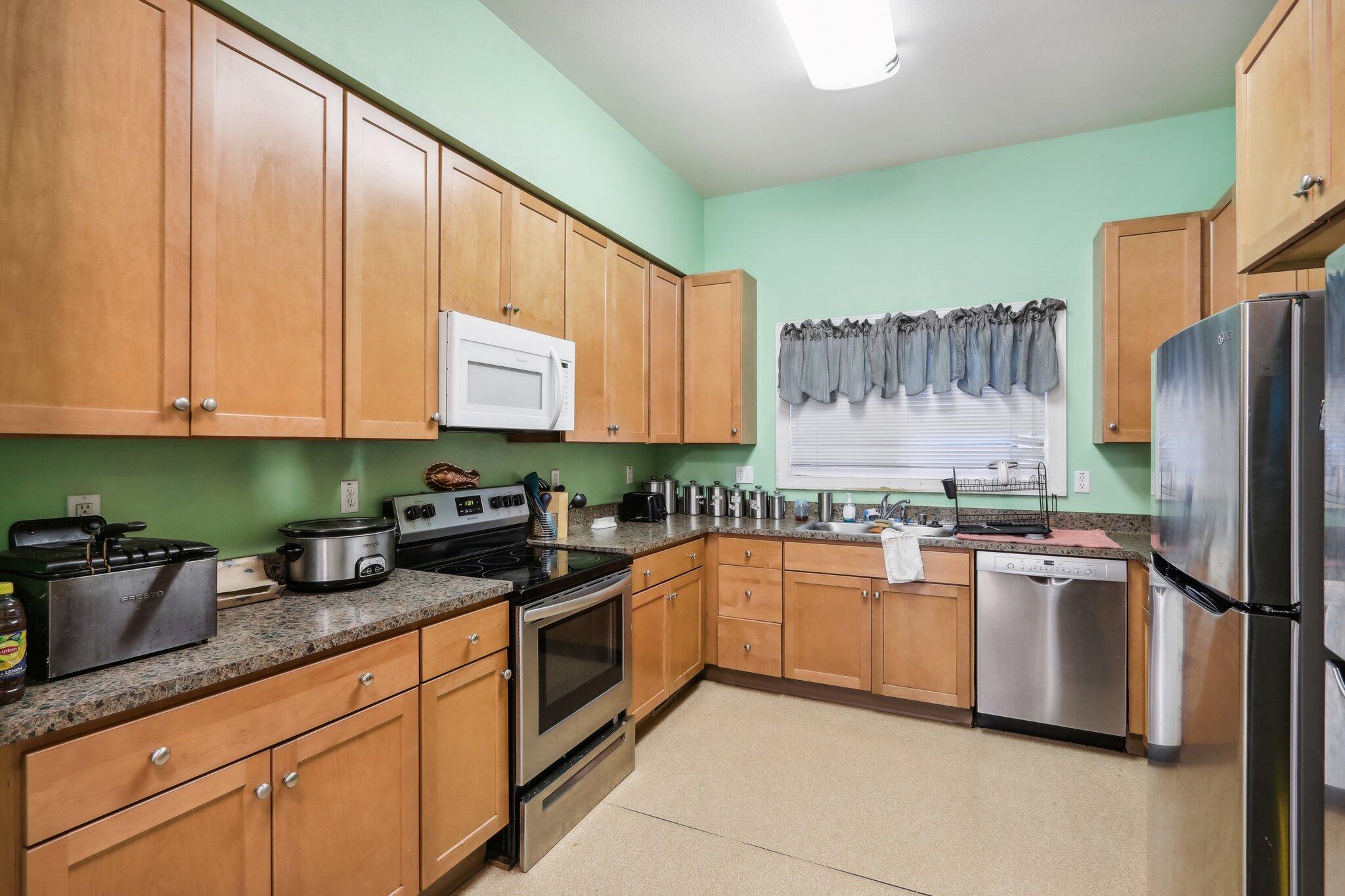1022 West Madison Street, Unit 1024 Milwaukee, WI 53204 - Photo 13 of 46 Kitchen