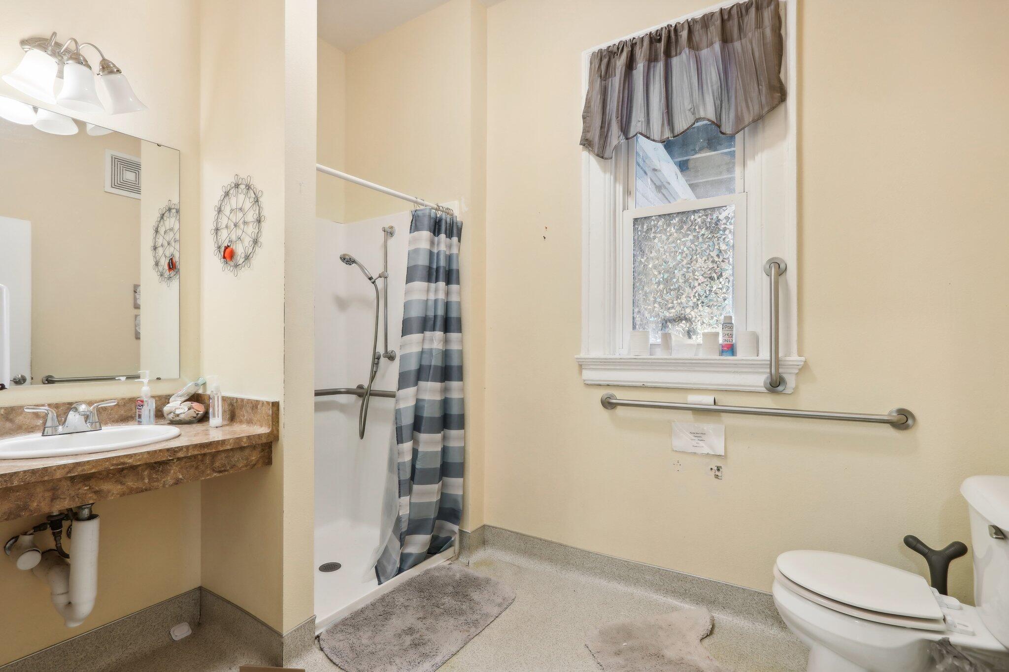 1022 West Madison Street, Unit 1024 Milwaukee, WI 53204 - Photo 18 of 46 located on main floor