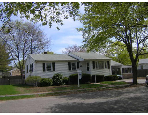 33 Longmeadow Road Beverly, MA 01915 - Photo 1 of 3 Gallery Image 1