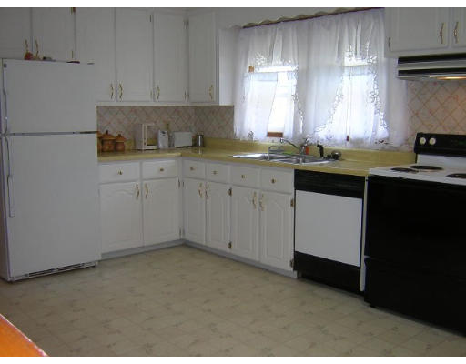 33 Longmeadow Road Beverly, MA 01915 - Photo 3 of 3 Gallery Image 3