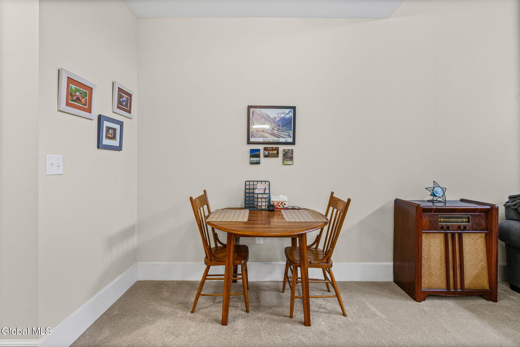 137 Front Street, Unit 208 Schenectady, NY 12305 - Photo 12 of 21 13-web-or-mls-137-front-st-unit-208