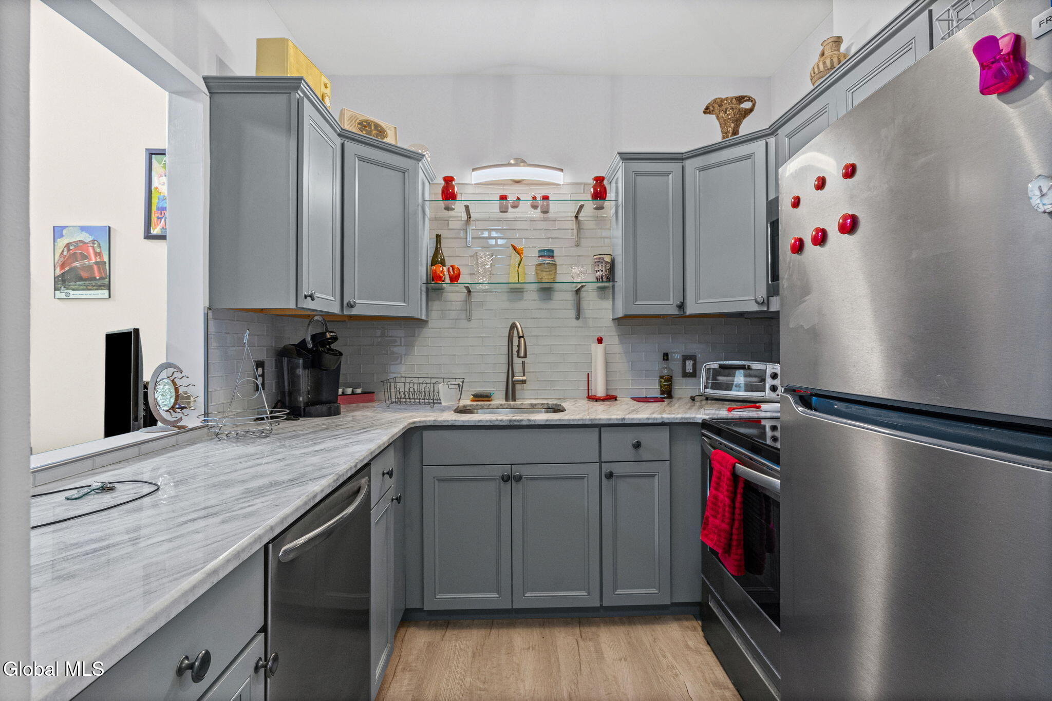 137 Front Street, Unit 208 Schenectady, NY 12305 - Photo 14 of 21 14-web-or-mls-137-front-st-unit-208