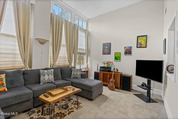 $189,900 | 137 Front Street, Unit 208, Schenectady, NY 12305