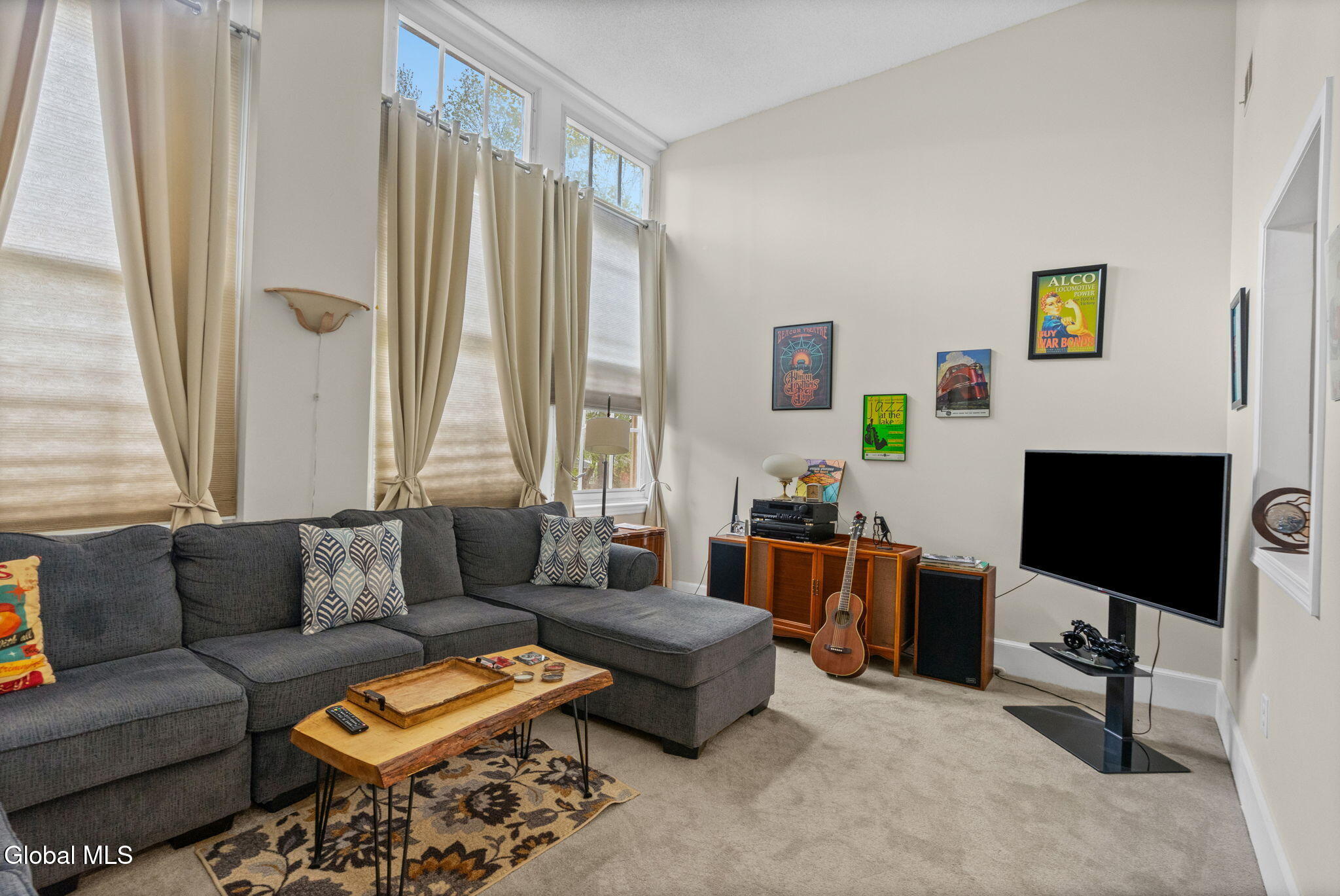 137 Front Street, Unit 208 Schenectady, NY 12305 - Photo 9 of 21 16-web-or-mls-137-front-st-unit-208