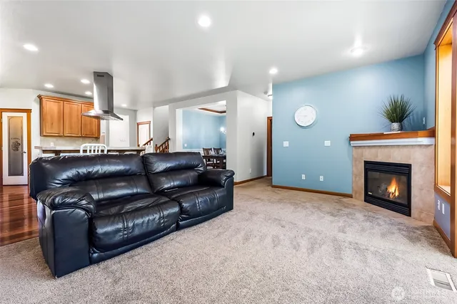 $649,000 | 14115 172nd Place East, Puyallup, WA 98374