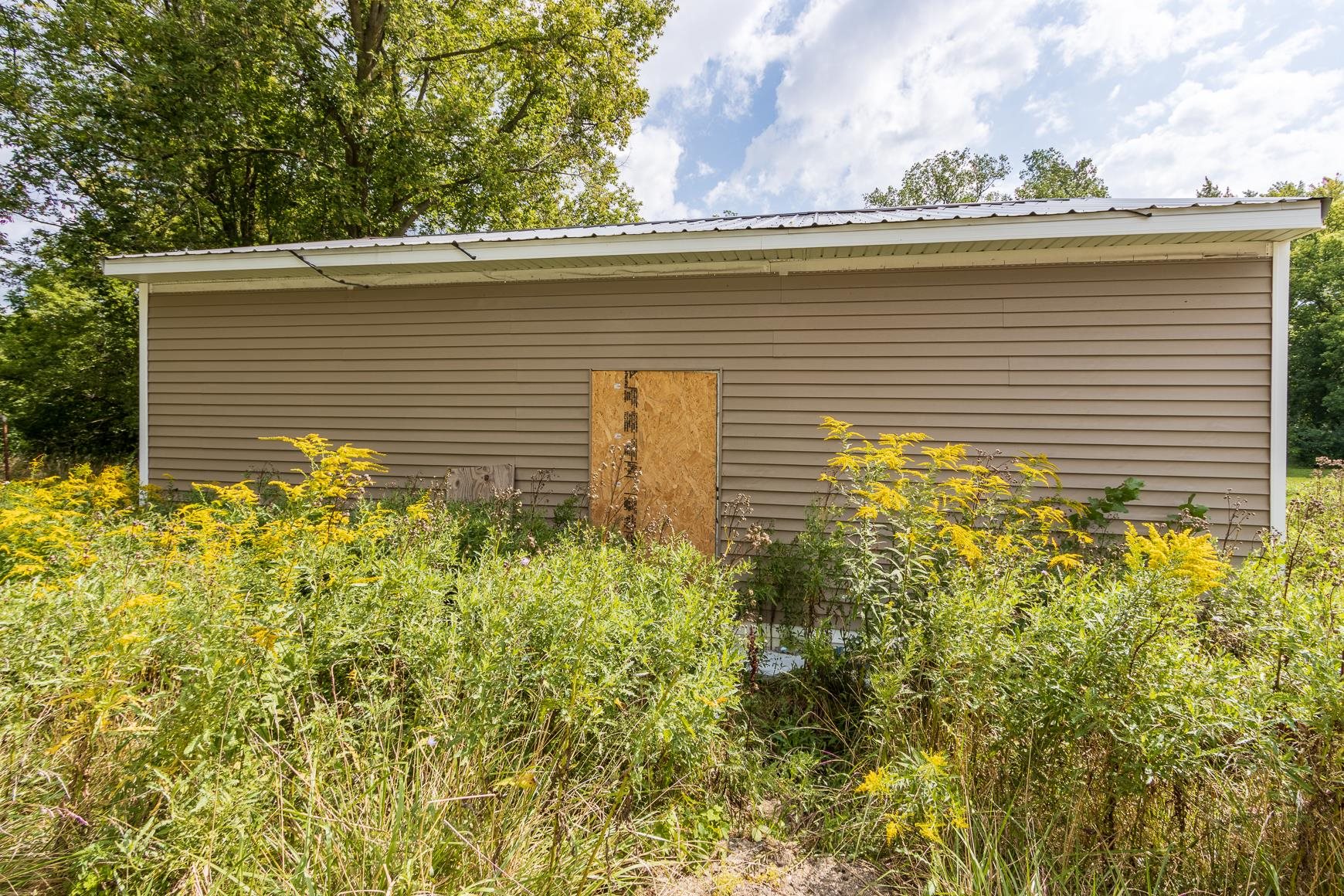 3476 North Linden Road Flint, MI 48504 - Photo 9 of 9 50105493-8.JPG