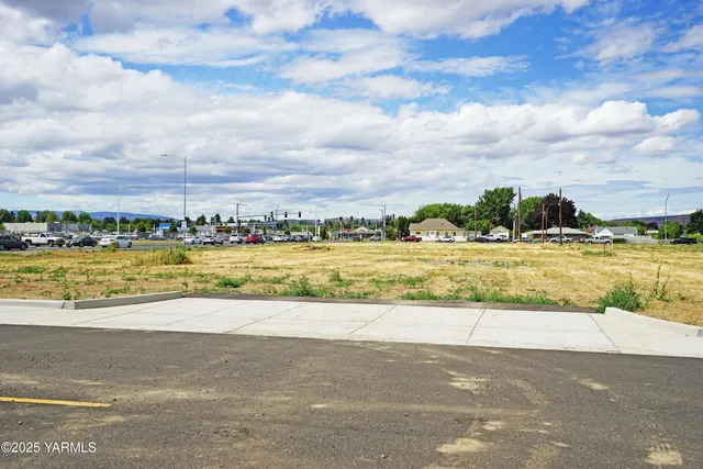 a view of an ocean view