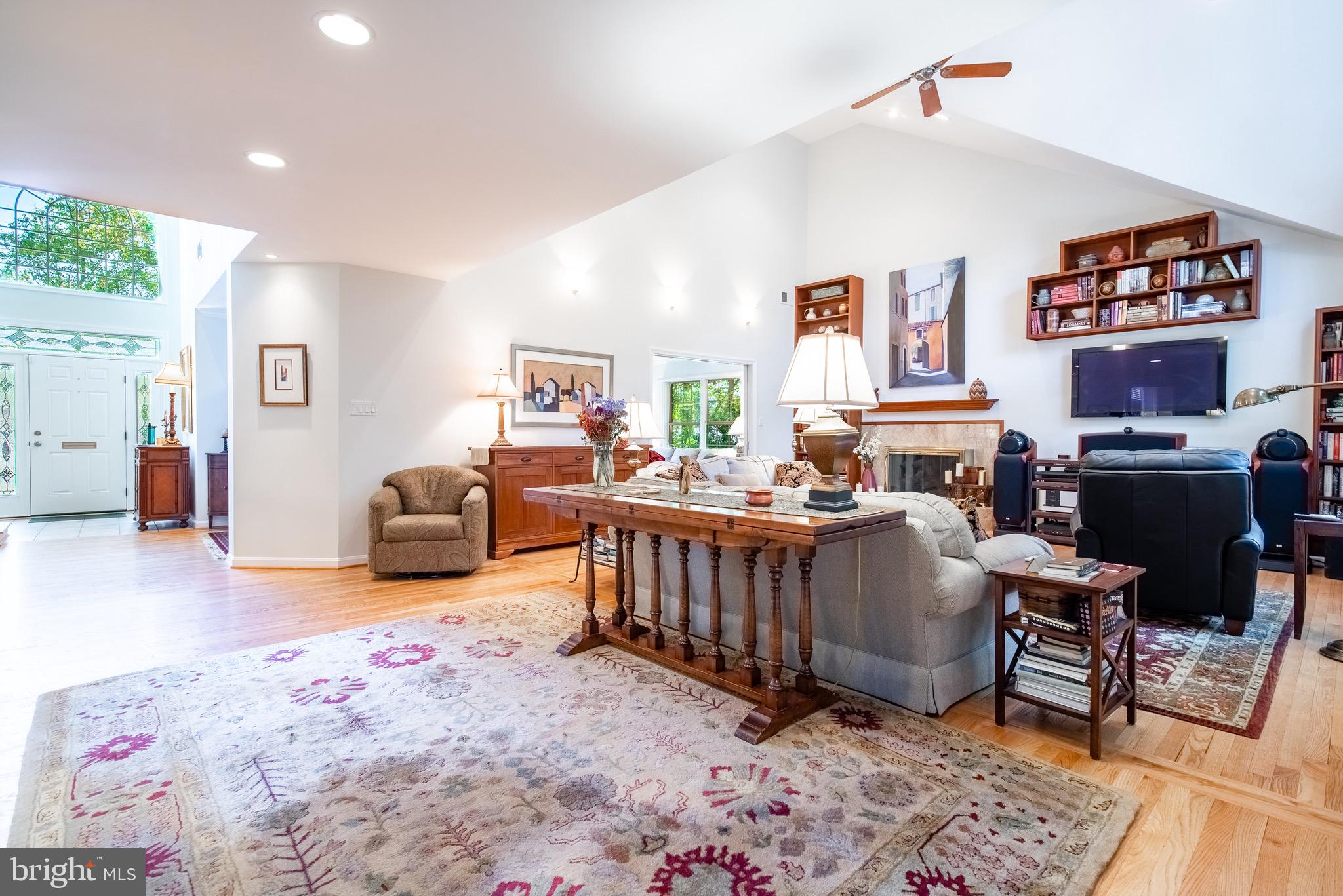 3809 Roberts Lane Arlington, VA 22207 - Photo 6 of 50