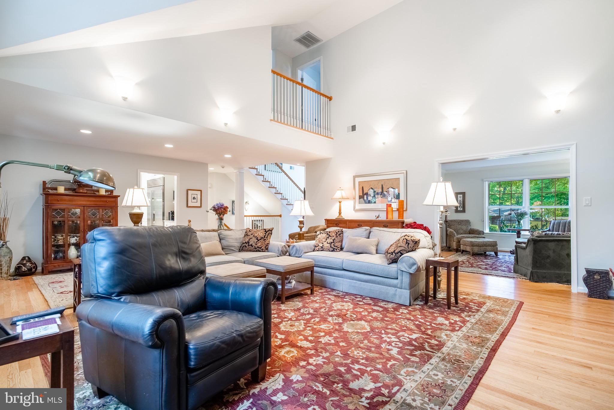 3809 Roberts Lane Arlington, VA 22207 - Photo 7 of 50