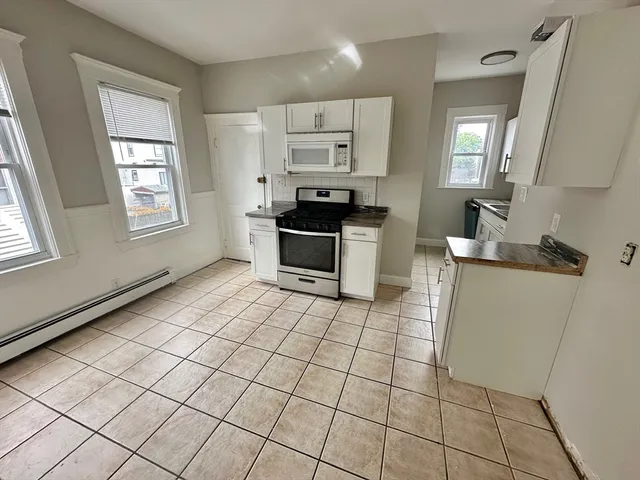 $2,500 | 29 Nichols Street, Unit 1, Everett, MA 02149
