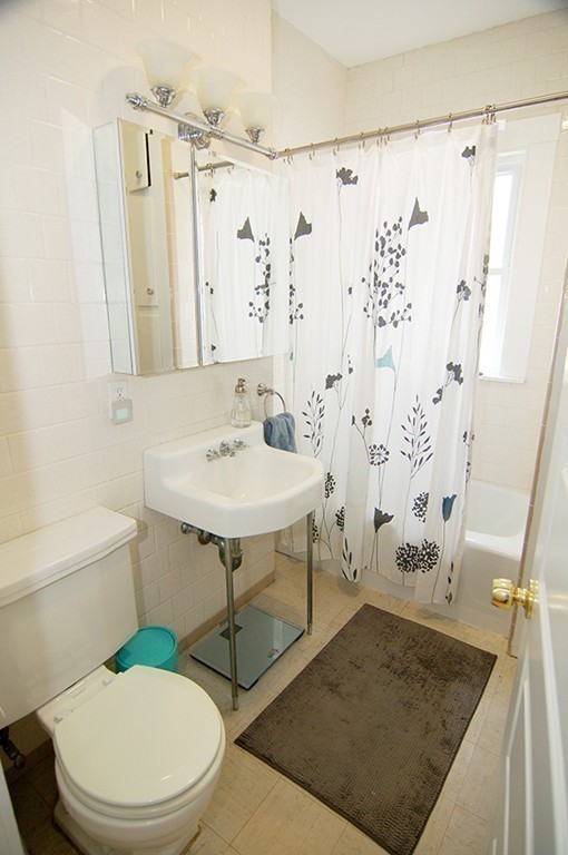 33 Whitfield Road, Unit 33 Somerville, MA 02144 - Photo 17 of 26