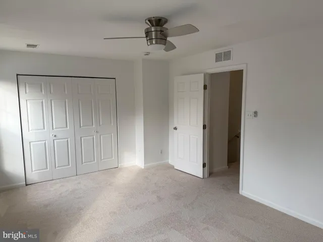 $2,450 | 3 Coachlight Drive, Sicklerville, NJ 08081