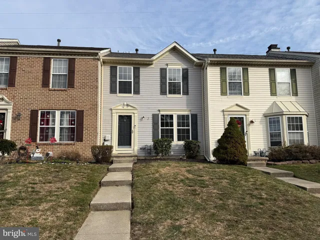 $2,450 | 3 Coachlight Drive, Sicklerville, NJ 08081