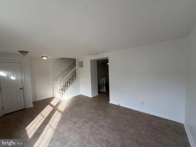 $2,450 | 3 Coachlight Drive, Sicklerville, NJ 08081