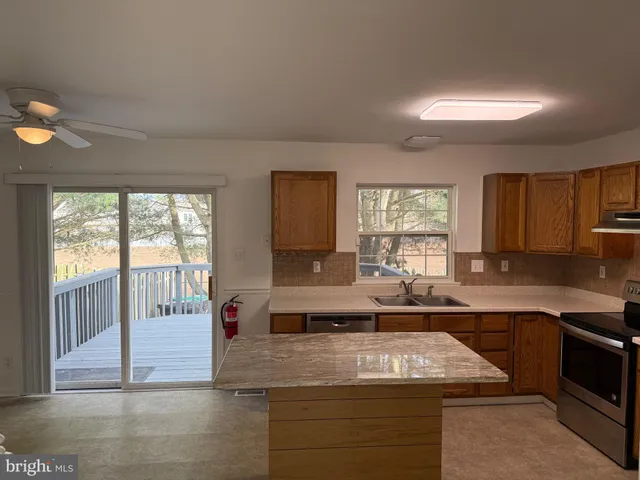 $2,450 | 3 Coachlight Drive, Sicklerville, NJ 08081