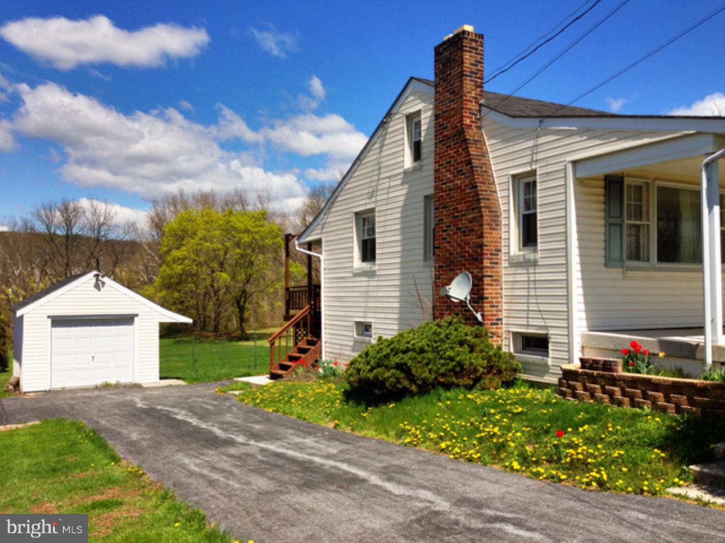 1415 Orlando Road Pottstown, PA 19464 - Photo 3 of 14 Exterior Side