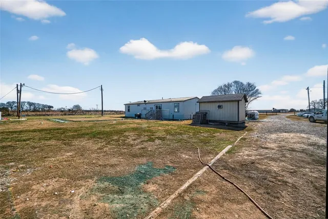 $450,000 | 147 Emberson Chapel Road, Pilot Point, TX 76258