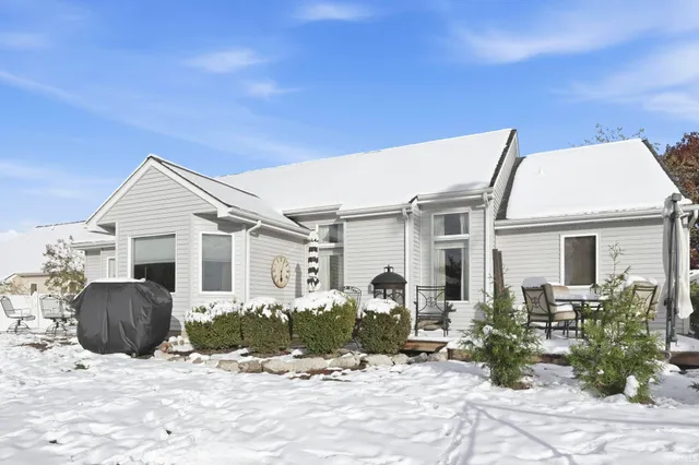 $325,000 | 10409 Cherry Creek Road, Fort Wayne, IN 46818