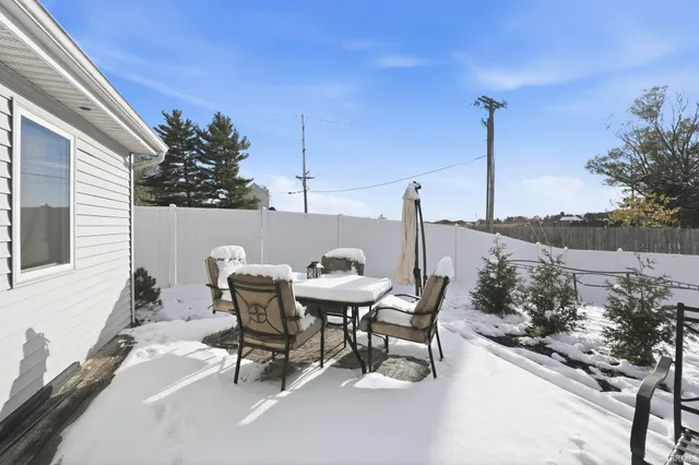 $325,000 | 10409 Cherry Creek Road, Fort Wayne, IN 46818