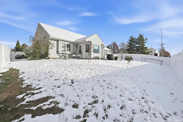 $325,000 | 10409 Cherry Creek Road, Fort Wayne, IN 46818